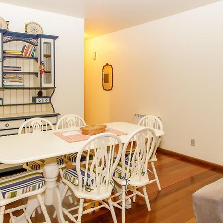 Apartamento Amplo E Aconchegante Na Av Das Hortencias No Centro De 그라마도 외부 사진